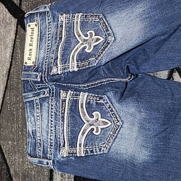 ROCK REVIVAL SEQUINS JULIE CROP DENIM JEAN - Picture 12 of 14